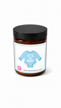 Vela Boy de 300 g con aroma Mousse de Limón. Una vela artesanal de soja ideal para celebrar la llegada de un niño, nacimiento o baby shower.